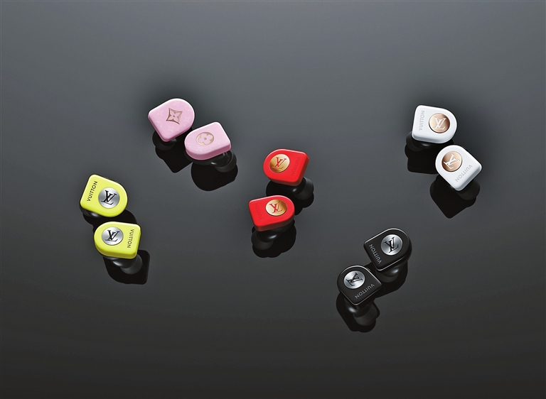 Louis Vuitton upgrades its horizon wireless earbuds