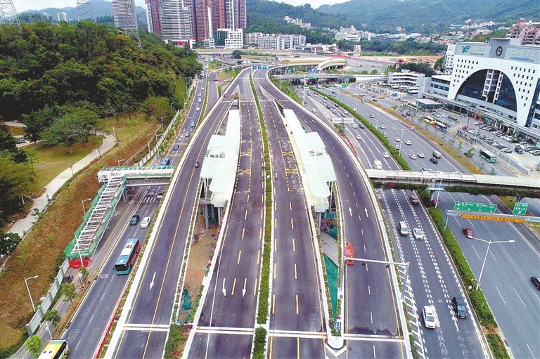 BantianYinhu Passage opens