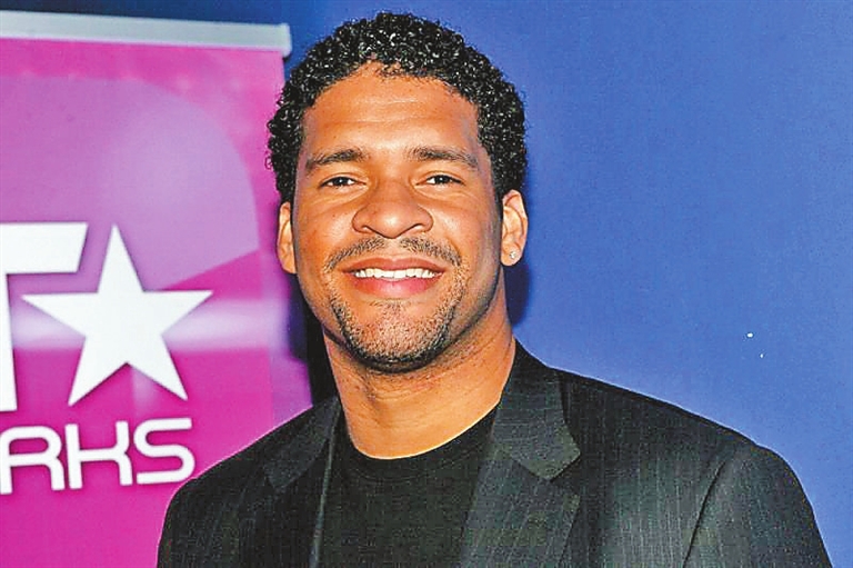 Article>Bert Belasco dies at 38</Article>