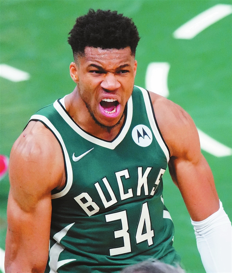 Giannis Antetokounmpo Talks The Impact His Brother Thanasis Has On The Team