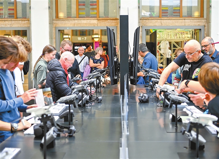 China's vision of tomorrow on display at IFA Berlin 2026_英文报